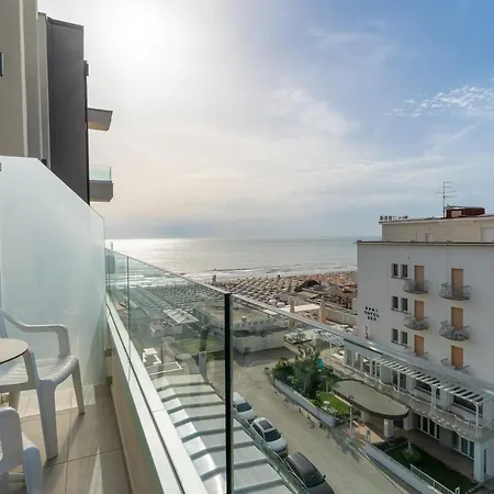 Hotel Majestic 3*