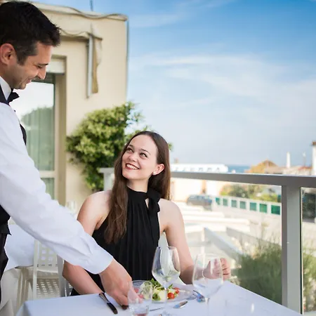 Szálloda Majestic Milano Marittima